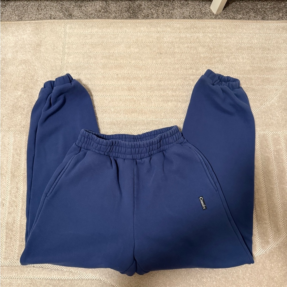 Comfrt Navy Sweatpants